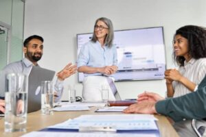 5 colleagues in a business meeting